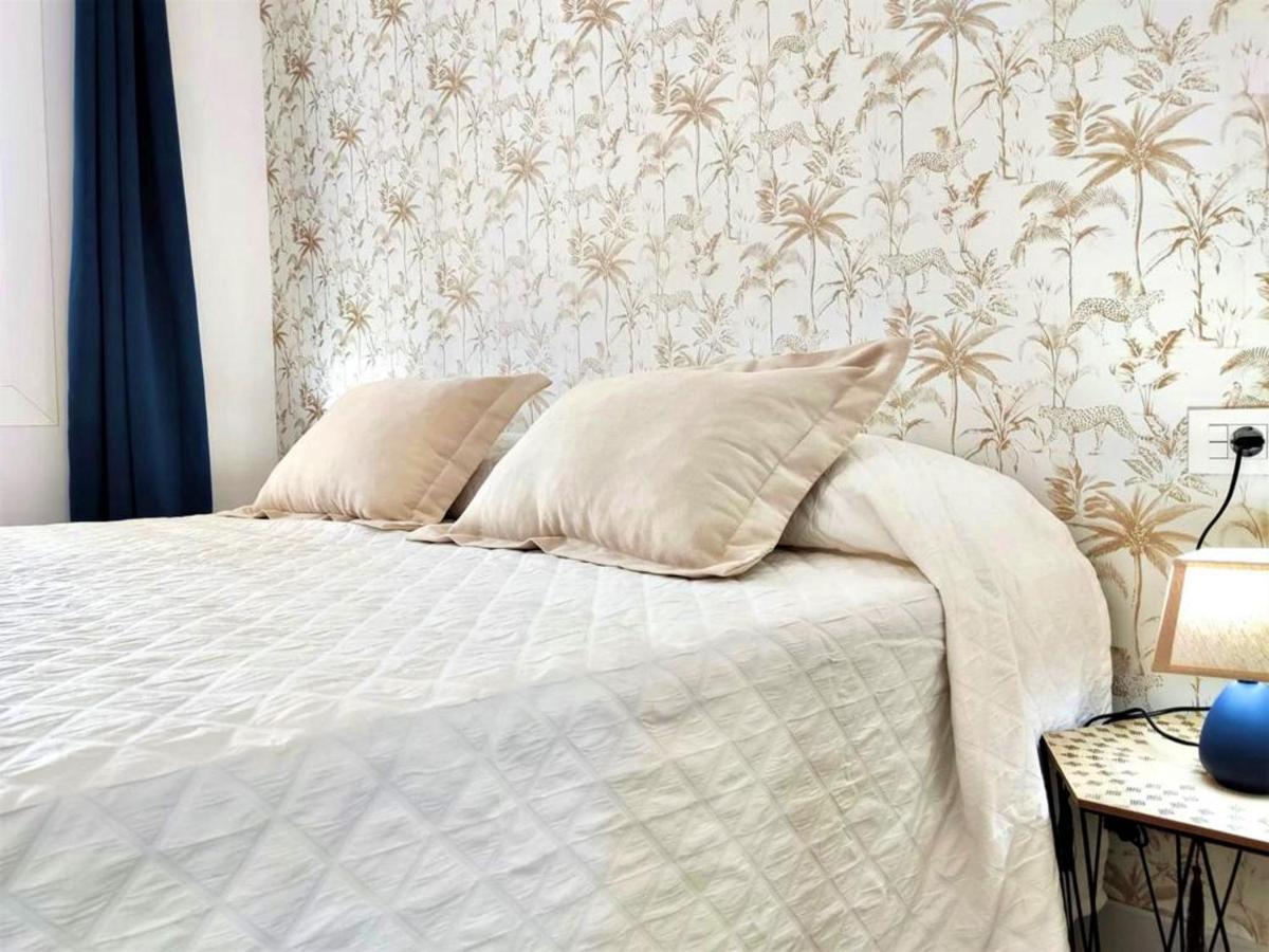 شقة Gold Sand, Huge Terrace, Fast Wi-Fi, Sat Tv سان ميغيل ذي أبونا المظهر الخارجي الصورة